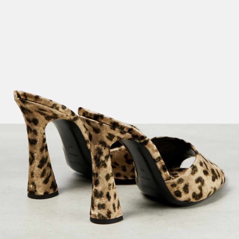 Saint Laurent Leopard Print Women's Heels Velour Mules BNIB 8.5 38 1/2 - Picture 3 of 12